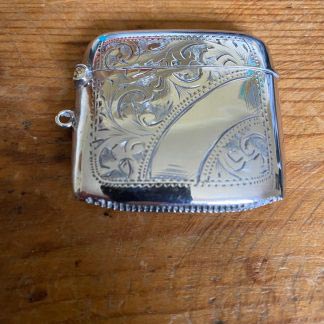 Silver vesta case